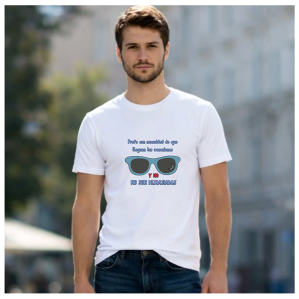 Camiseta PROFE "NECESIDAD DE VACACIONES"